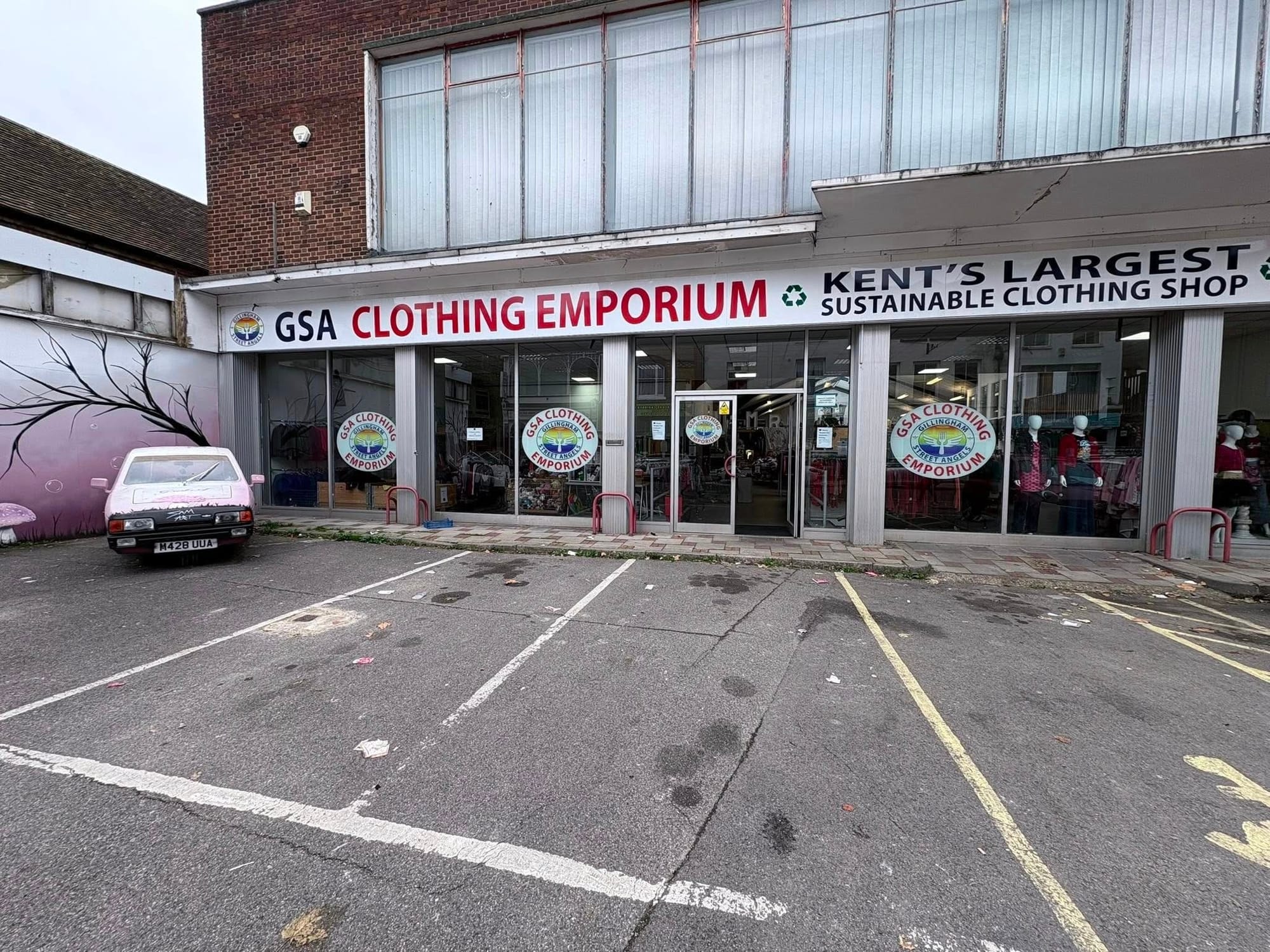 No photo description available.