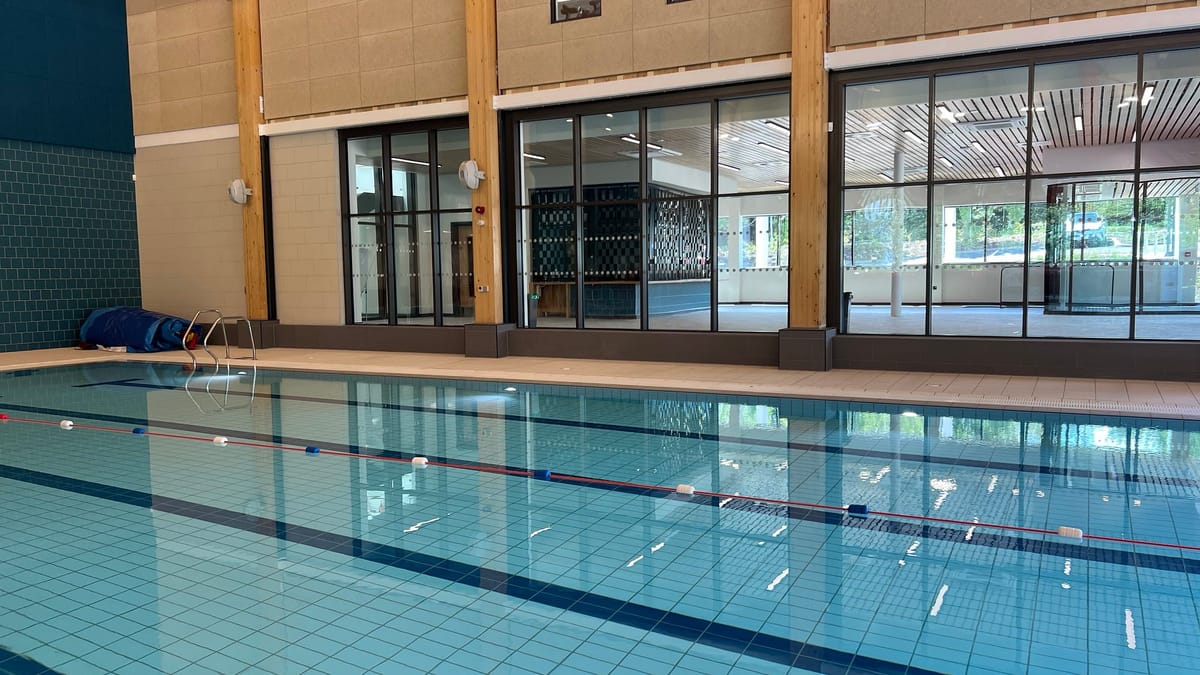 What’s going on with Medway’s swimming instructors?